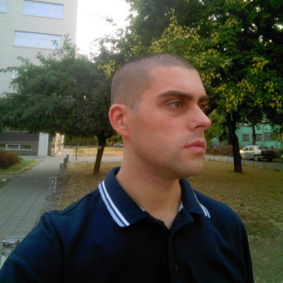 Profile picture of Nikolas