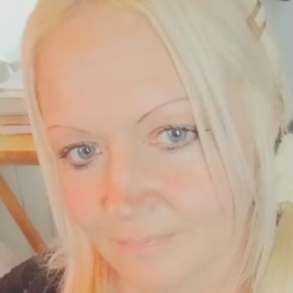 Profile picture of GoldiRose